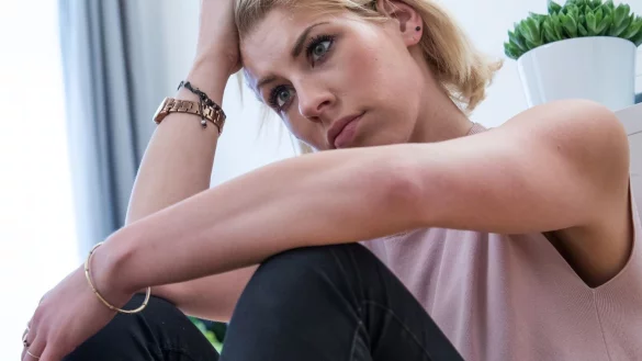 Schmerzhafte Erfahrungen k&ouml;nnen verbittern - &copy; Foto: Christin Klose/dpa-tmn