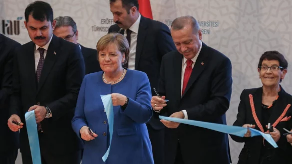 Merkel zu Besuch in Istanbul - &copy; Foto: Ahmed Deeb/dpa Pool/dpa