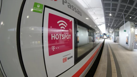 WLAN im ICE - &copy; Foto: picture alliance / dpa