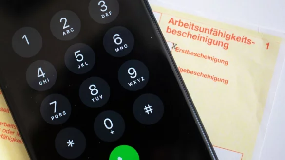 Arbeitsunf&auml;higkeitsbescheinigung - &copy; Foto: Fernando Gutierrez-Juarez/dpa-Zentralbild/dpa