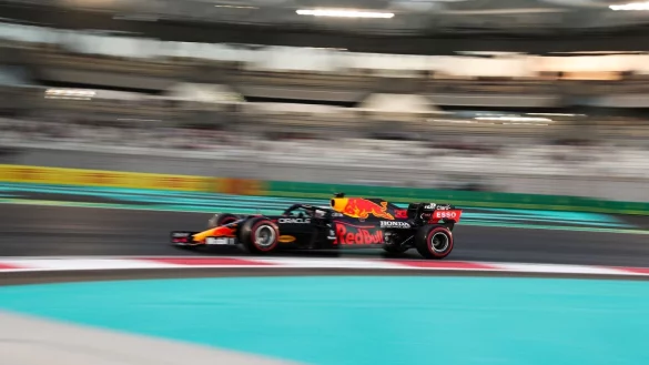 Verstappen - &copy; Foto: Kamran Jebreili/AP/dpa/Archivbild