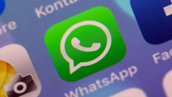 Per Whatsapp-Update - &copy; Foto: Andrea Warnecke