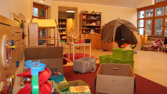 Bis zu 40 Kinder wurden in der Kinderbetreuung der Klinik umsorgt. Spielm&ouml;glichkeiten gab es genug, die jetzt eingepackt werden. - &copy; Cordula Gr&ouml;ne