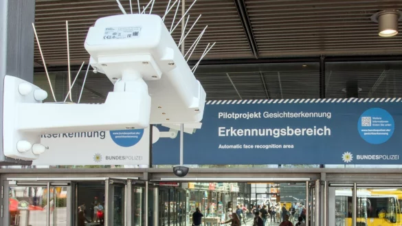 Gesichtserkennung - &copy; Foto: J&ouml;rg Carstensen/dpa