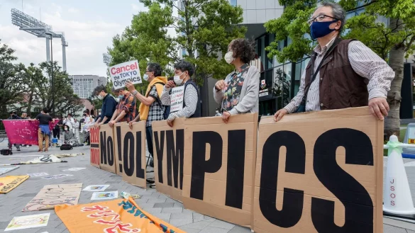 Olympia-Proteste - &copy; Foto: Damon Coulter/SOPA Images via ZUMA Wire/dpa