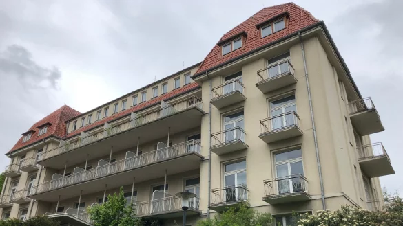 Ungenutzt: Der F&uuml;rstenhof an der Parkstra&szlig;e steht seit mehr als zehn Jahren leer. Bisher hat sich aus Sicht der Stadt kein passender Investor gefunden. - &copy; Sven Kienscherf