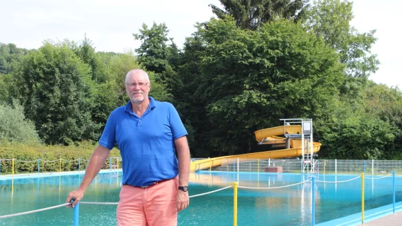 Eineinhalb Wochen habe es gedauert, bis das Becken mit dem Wasser aus der Berlebecke gef&uuml;llt war, sagt Eric Frie. Das Becken habe dann noch gereinigt werden m&uuml;ssen. - &copy; Karolina Schmidt