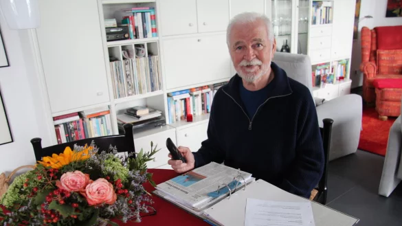 Dr. Helmut Kauther hat &Auml;rger mit den Telekon-Vertr&auml;gen. - &copy; Nadine Uphoff