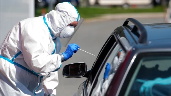 Abstrich an der Autobahn - &copy; Foto: Sven Hoppe/dpa