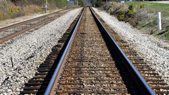 An einem Bahn&uuml;bergang in Bad Salzuflen hat ein Triebwagenf&uuml;hrer gerade noch Schlimmeres verhindern k&ouml;nnen. - &copy; Symbolbild: Pixabay