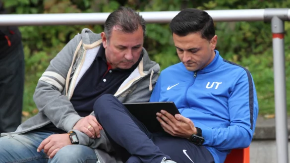 Verantwortliche beim TBV: Ediz T&uuml;rkmen (Trainer und Vorsitzender, links) und Ulas Tokdemir (Co-Trainer und Sportlicher Leiter). - &copy; Sebastian Lucas