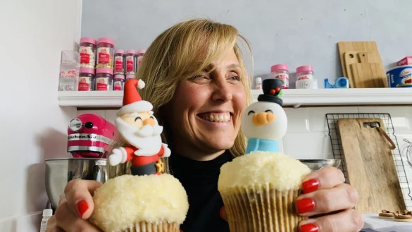 15.000 Menschen verfolgen Monique Ascanelli aus G&uuml;tersloh bei Instgram. Dort zeigt sie als "The Cake Topper" egelm&auml;&szlig;ig ihre kleinen essbaren Kunstwerke. - &copy; Lena Vanessa Niewald