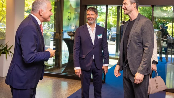 Wladimir Klitschko schaut am Dienstag bei der Katag in Bielefeld vorbei und berichtet von der Situation in der Ukraine. - &copy; Mike-Dennis Mueller / www.mdm.photo