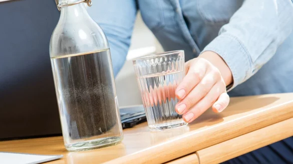 Fl&uuml;ssigkeitsaufnahme - &copy; Foto: Christin Klose/dpa-tmn