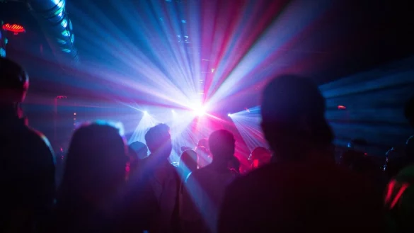 Berlin &ouml;ffnet Clubs f&uuml;r Pilotprojekt - &copy; Foto: Sophia Kembowski/dpa