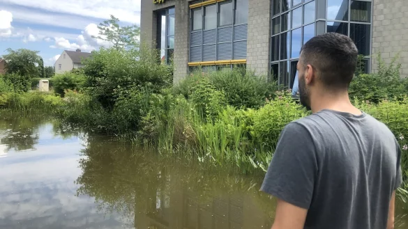 Oman B. (Name ge&auml;ndert) hat als Jugendlicher vier Jahre im Knast gesessen. Jetzt m&ouml;chte er andere vor einer kriminellen Karriere bewahren. - &copy; Silke Buhrmester
