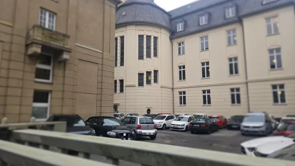 Der tatverdächtige 31-Jährige hat sich am Dienstag gestellt und ist am Mittwoch vor dem Amtsgericht Detmold einem Haftrichter vorgeführt worden. - © Janet König