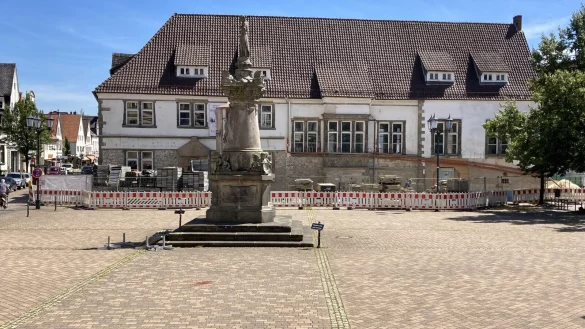 Der Kotzenbergsche Hof wird saniert; aktuell sind wieder Schadstoffe gefunden worden. - © Archivfoto: Cordula Gröne