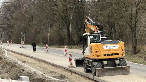 Der Kreis Lippe baut derzeit einen Radweg zwischen Niederschönhagen und Brüntrup. - © Archivfoto: Martin Hostert