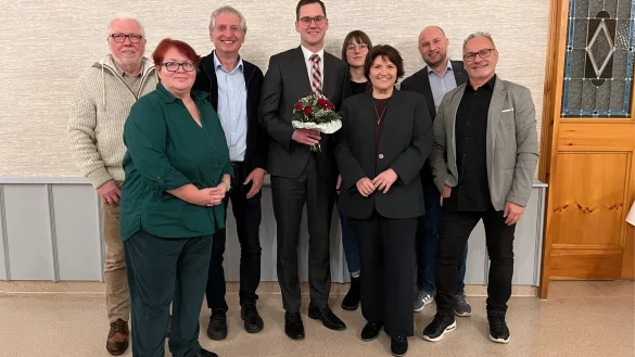 Erinnerungsfoto nach der Nominierung mit (von links) Heinz Grützmacher, Andreas Speckbrock, Hans Hofste, Matthias Kalkreuter (Bürgermeister), Lena Obermann, Ellen Stock (MdL), Matthias Kaiser, Andreas Fritz vom SPD Stadtverband. - © SPD-Stadtverband Horn-Bad Meinberg