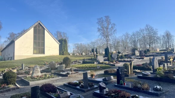 Die Trauerkapelle Blomberg-Cappel hat im Winter ein Toilettenproblem - am ersten Märzwochenende führte das zu unschönen Momenten auf einer Trauerfeier. - © Nina Schroeder