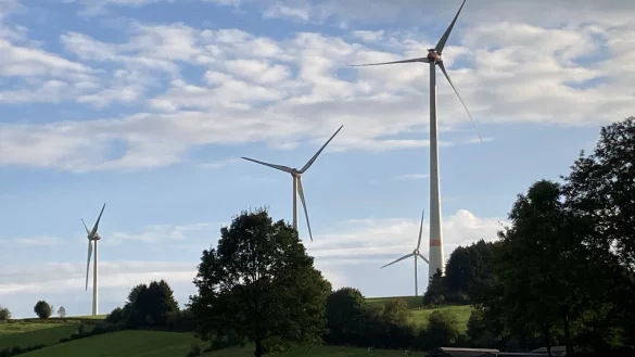 In Veldrom und auf dem Bauerkamp befinden sich bereits einige Windräder. - © Cordula Gröne