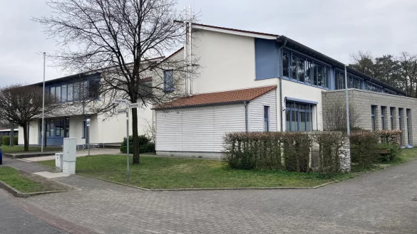 Zwei weitere Klassenräume benötigt die Grundschule auf der Insel. - © Cordula Gröne