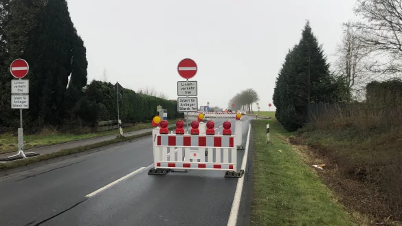 Seit Anfang Februar ist die Leopoldshöher Straße in Höhe Sölterstraße gesperrt. - © Thomas Reineke