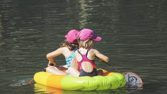 Beim Baden in Seen ergeben sich besondere Gefahren. Ertrinken k&ouml;nnen auch fitte Schwimmer - &copy; Pixabay