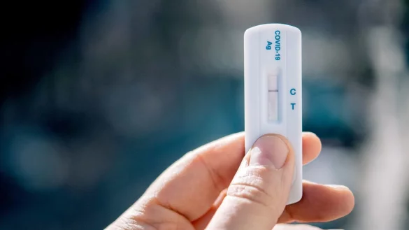 Corona-Selbsttest - &copy; Foto: Zacharie Scheurer/dpa-tmn