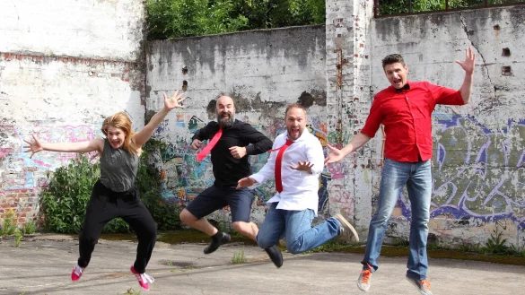 Theatergruppe "Springmaus" - &copy; Nina Schoner