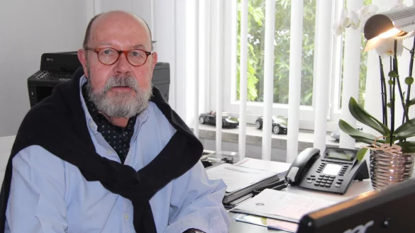 Dr. Hanns-Werner Fiedler aus Silixen hört Ende dieses Monats auf. - © Tobias Schneider