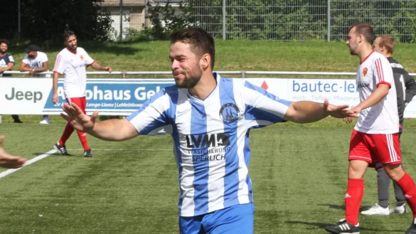 Durfte wieder jubeln: Marco J&ouml;stingmeier nach seinem Treffer gegen Post Detmold vor einer Woche. - &copy; Sebastian Lucas