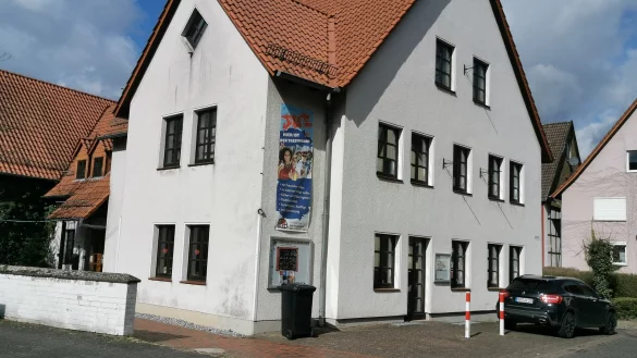 Das Neue Haus in der Kellerstra&szlig;e: Der Sitz des Vereins &bdquo;KOMM" ist eine st&auml;dtische Immobilie. F&uuml;r Kinder und Jugendliche von 6 bis 20 Jahren werden dort verschiedene Freizeitaktivit&auml;ten angeboten.&nbsp; - &copy; Sylvia Frevert(LZ)