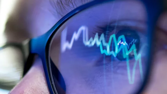 B&ouml;rsenkurs - &copy; Foto: Alexander Heinl/dpa-tmn