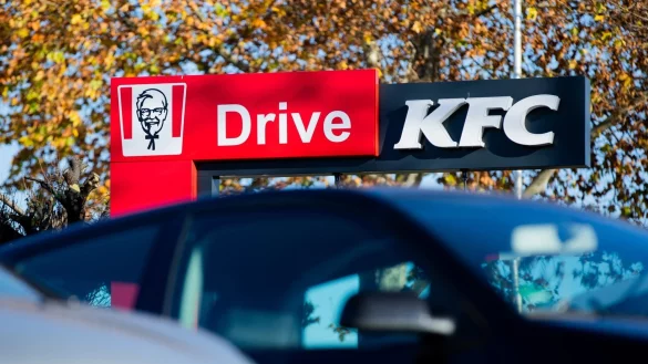 Fastfood-Gesch&auml;ft im Wandel - &copy; Foto: Rolf Vennenbernd/dpa