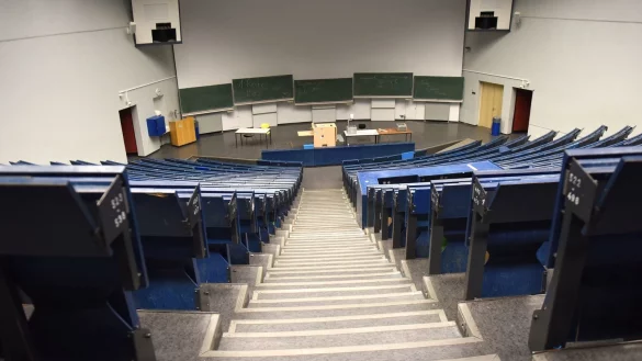 Leerer H&ouml;rsaal - &copy; Foto: Caroline Seidel/dpa