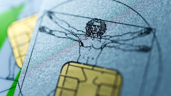 Krankenkassen-Karte - &copy; Foto: Alexander Heinl/dpa-tmn