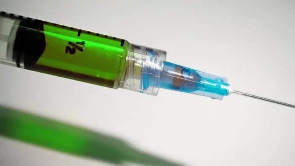 Vorgesehen ist, zun&auml;chst Pflegebed&uuml;rftige, Alte und Vorerkrankte zu impfen. - &copy; Symbolbild: Pixabay