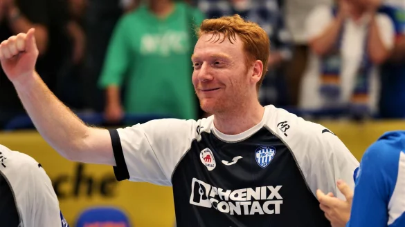 Der Lemgoer Anpacker mit dem fr&ouml;hlichen L&auml;cheln: Nicolai Theilinger bleibt zwei weitere Jahre beim TBV Lemgo Lippe. - &copy; J&ouml;rg Hagemann