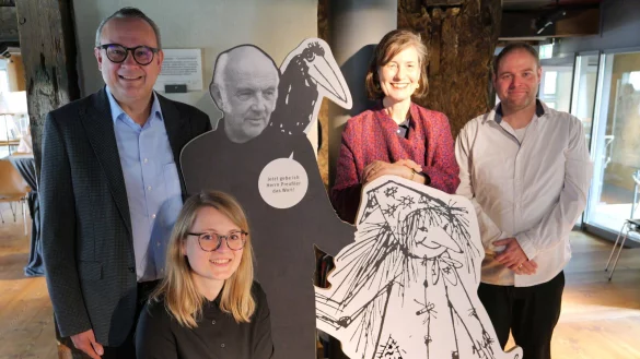 Ausstellungseröffung "Die kleine Hexe" im Hexenbürgermeisterhaus. Mit Bürgermeister Markus Baier, Kuratorin Ida Schneider, Verlegerin Bärbel Dorweiler und Museumsleiter Fabian Schröder (von links). - © Thomas Krügler