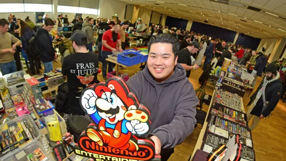 Aussteller Tao Lam aus der Nähe von Frankfurt hat viele Raritäten im Angebot - © Nicole Ellerbrake