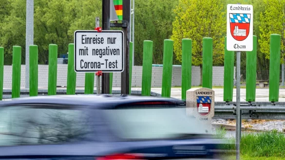 Grenzverkehr zwischen Bayern und Tschechien - &copy; Foto: Armin Weigel/dpa