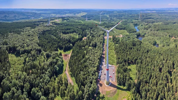 Nahe Kassel drehen sich neun Windkraftanlagen im Forst. Die St&auml;dtischen Werke Kassel sehen gro&szlig;e &Auml;hnlichkeiten zu den Gegebenheiten auf der Gausek&ouml;te. - &copy; St&auml;dtische Werke Kassel