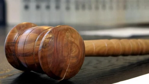 Die beiden Angeklagten zeigten sich erschüttert. - © dpa