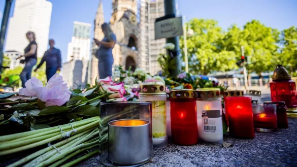 Nach Todesfahrt in Berlin - Gedenken an Opfer - &copy; Foto: Christoph Soeder/dpa