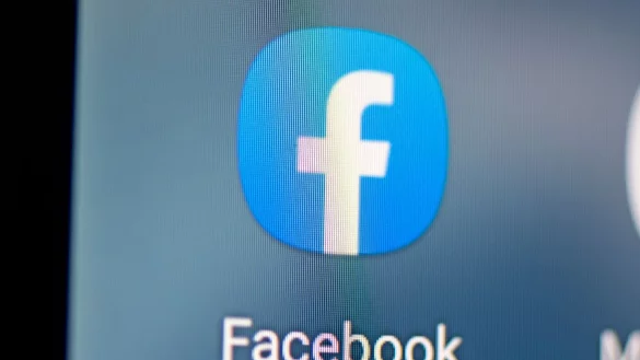 Facebook - &copy; Foto: Fabian Sommer/dpa