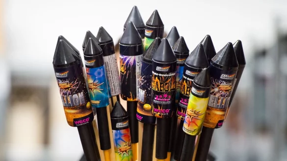 Feuerwerk - &copy; Foto: Christophe Gateau/dpa