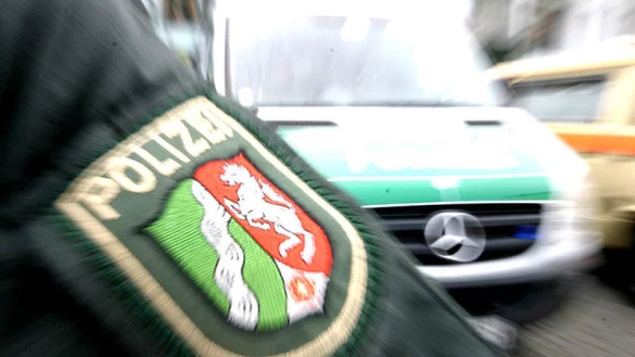 Die Polizei sucht nach dem Mann, der die junge Frau vergewaltigt haben soll. - &copy; SYMBOLFOTO: DPA