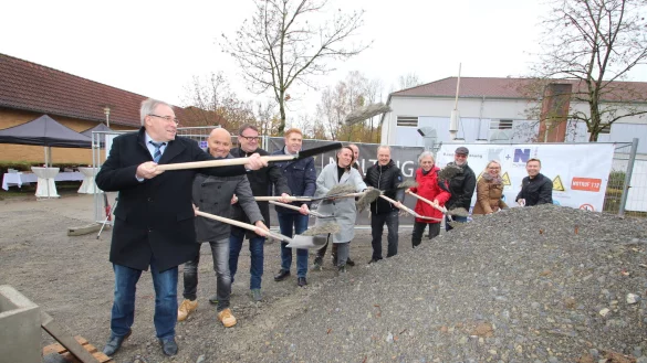 Grundsteinlegung und erster Spatenstich f&uuml;r U3-Kita in D&ouml;rentrup. - &copy; Jens Rademacher